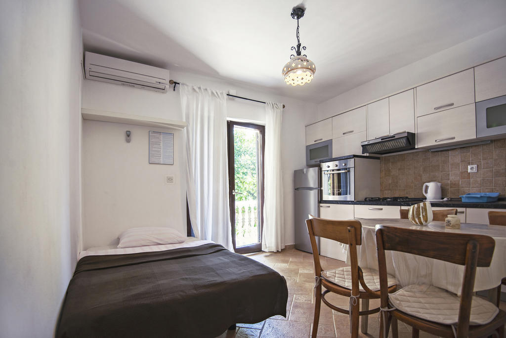 Apartments Petrcane Welcome Zimmer foto